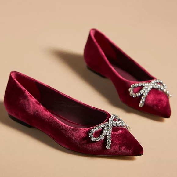 Larroude Shoes - Larroudé
Lee Crystal-Embellished Bow Velvet Ballet Flats
$300 size 8 new